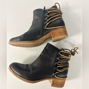 Korks black leather booties with cute lace up detailing. women’s size 8